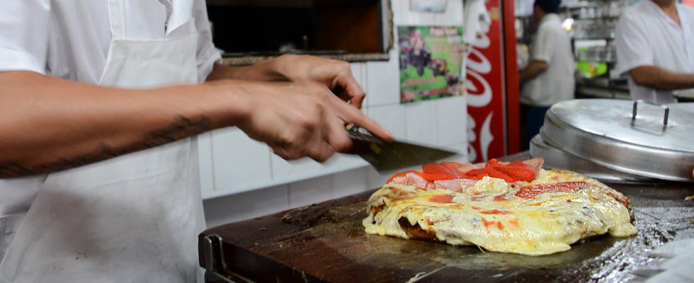 Pizza al molde (deep-pan) | Page 2 | Official English Website for the City  of Buenos Aires