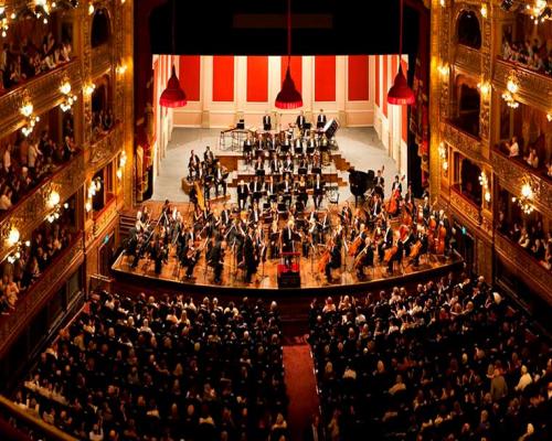  Teatro Colón